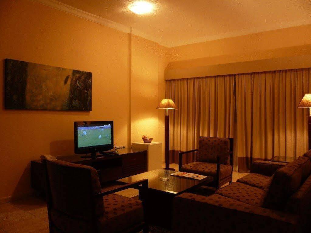 Grand Pj Hotel Ras al-Khaimah Bagian luar foto